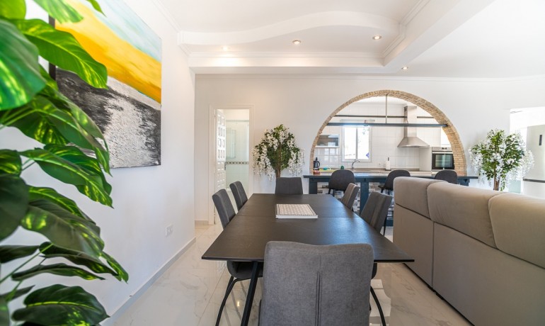 Herverkoop - Villa -
Torrevieja* - La Siesta