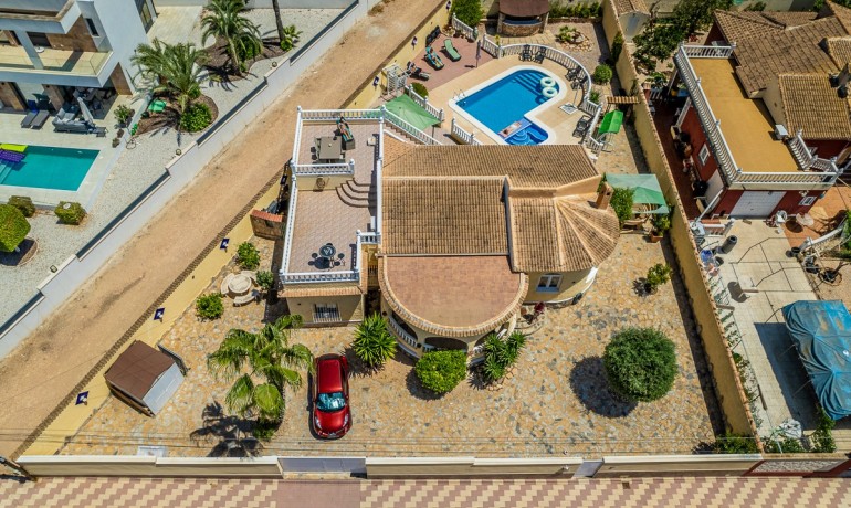 Herverkoop - Villa -
Torrevieja* - La Siesta