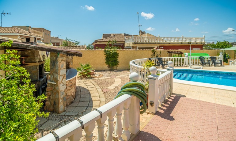 Herverkoop - Villa -
Torrevieja* - La Siesta
