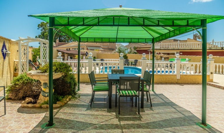 Herverkoop - Villa -
Torrevieja* - La Siesta