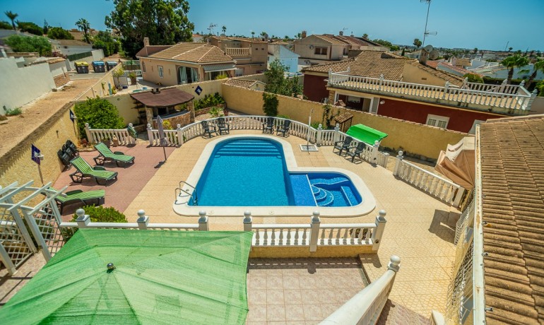 Herverkoop - Villa -
Torrevieja* - La Siesta