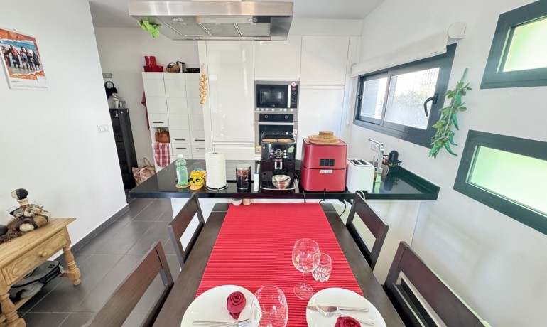 Venta - Apartamento / piso -
Villamartin