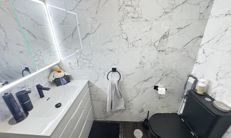 Venta - Apartamento / piso -
Villamartin