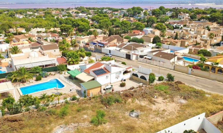 Herverkoop - Plot -
Torrevieja* - Los Balcones - Los Altos del Edén