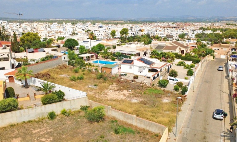 Herverkoop - Plot -
Torrevieja* - Los Balcones - Los Altos del Edén