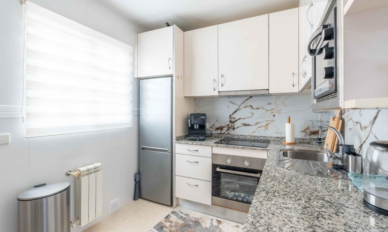 Herverkoop - Villa -
Orihuela Costa* - Punta Prima