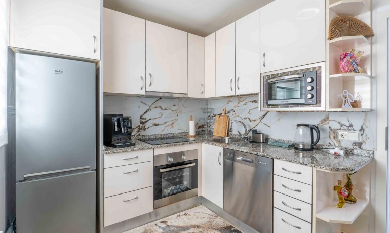 Herverkoop - Villa -
Orihuela Costa* - Punta Prima