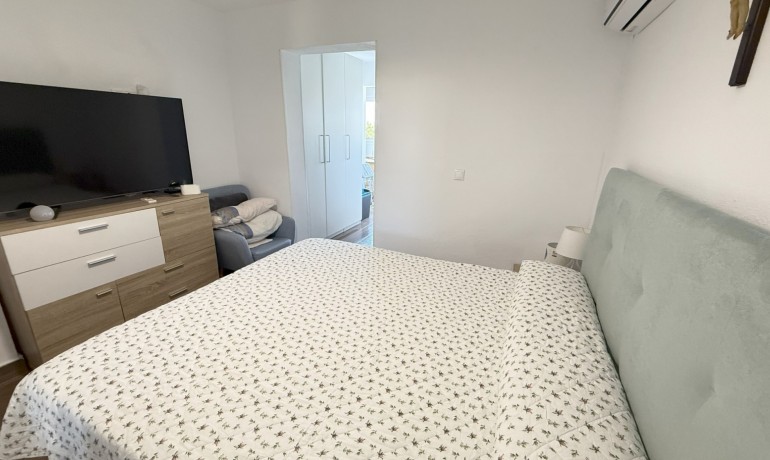 Herverkoop - Huis -
Orihuela Costa* - La Zenia