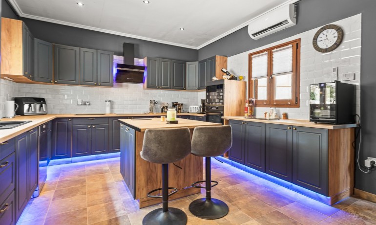 Herverkoop - Finca / Landgoed -
Torremendo