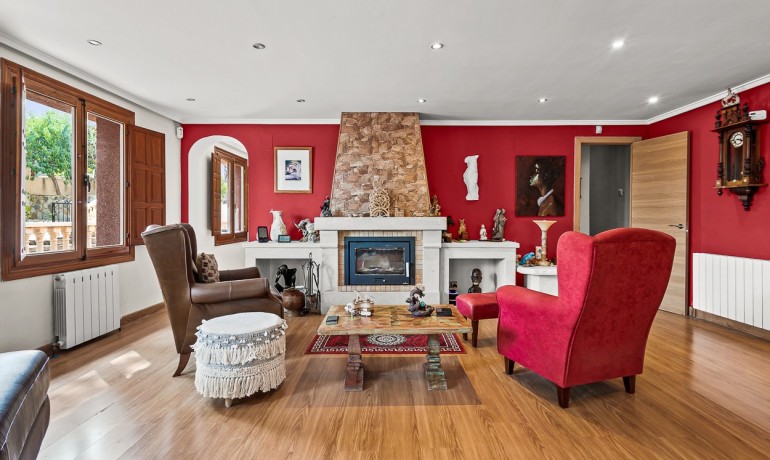 Herverkoop - Finca / Landgoed -
Torremendo