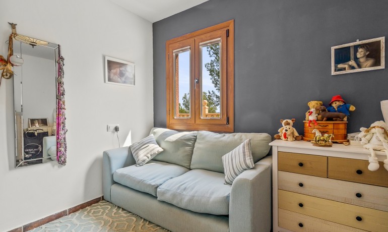 Herverkoop - Finca / Landgoed -
Torremendo