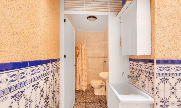 Venta - Apartamento / piso -
Los Alcázares - Centro