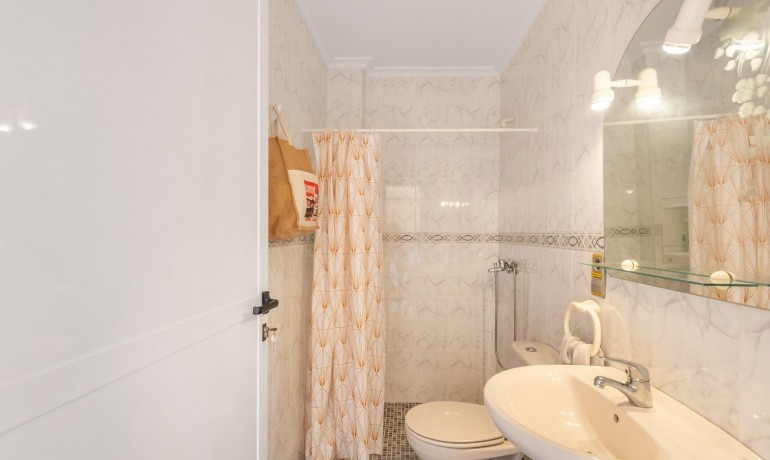 Venta - Apartamento / piso -
Los Alcázares - Centro