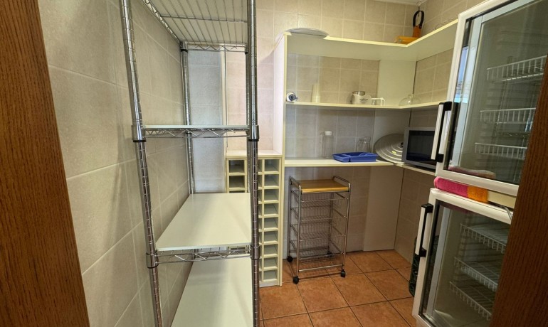 Venta - Casa -
Los Montesinos