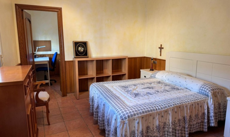 Venta - Casa -
Los Montesinos