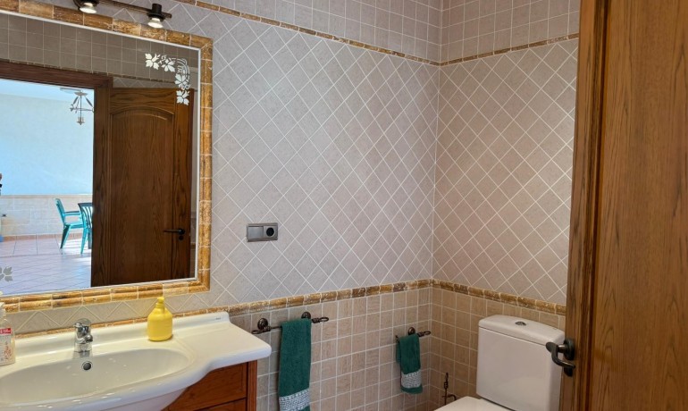 Venta - Casa -
Los Montesinos