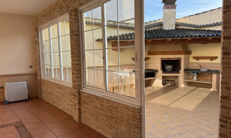 Venta - Casa -
Los Montesinos