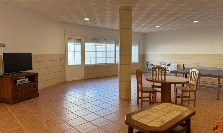 Venta - Casa -
Los Montesinos