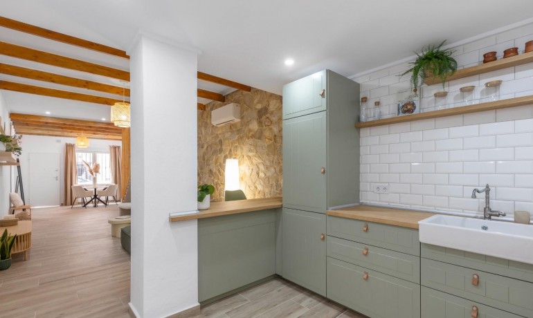 Venta - Apartamento / piso -
Torrevieja - torrevieja