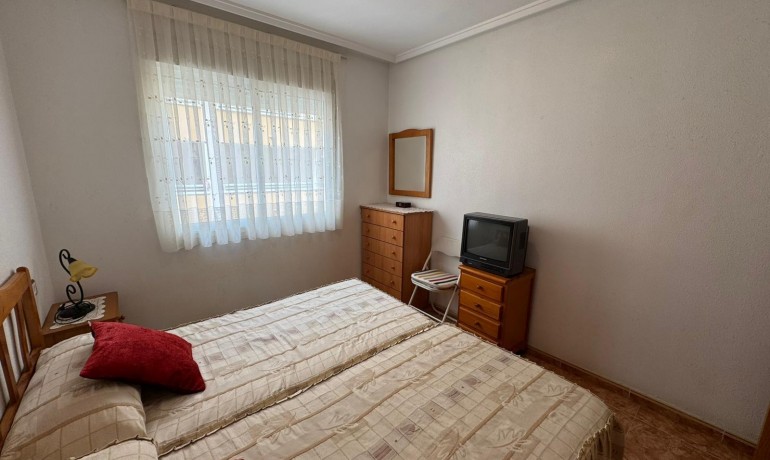 Herverkoop - Appartement / Flat -
Torrevieja* - Estacion de autobuses