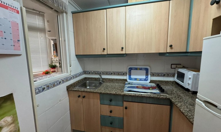 Herverkoop - Appartement / Flat -
Torrevieja* - Estacion de autobuses