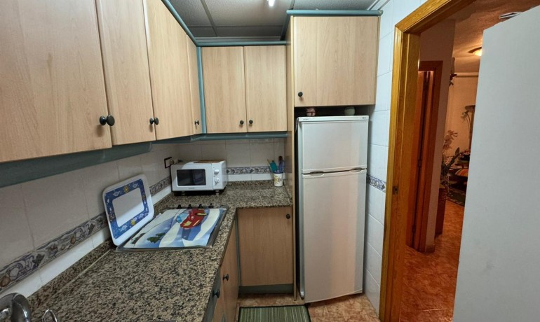 Herverkoop - Appartement / Flat -
Torrevieja* - Estacion de autobuses