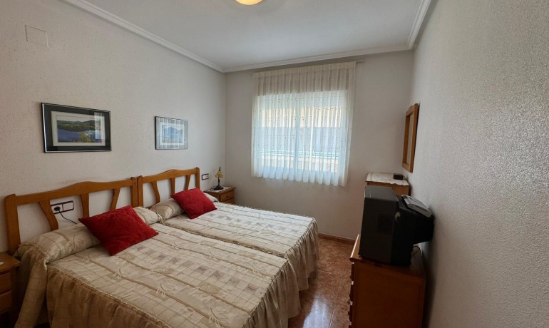 Herverkoop - Appartement / Flat -
Torrevieja* - Estacion de autobuses