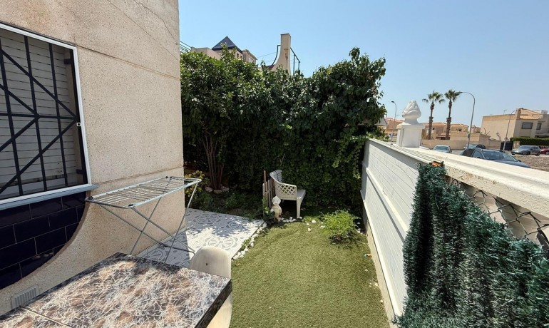 Herverkoop - Huis -
Torrevieja* - Carrefour