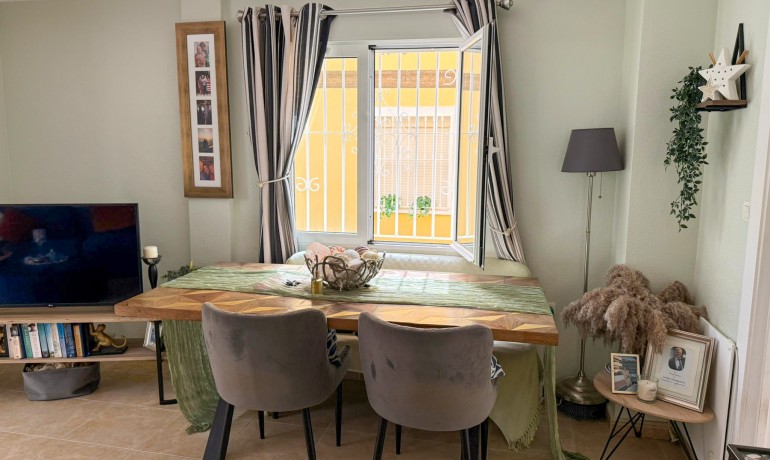 Herverkoop - Villa -
Orihuela Costa* - Orihuela Costa Alicante