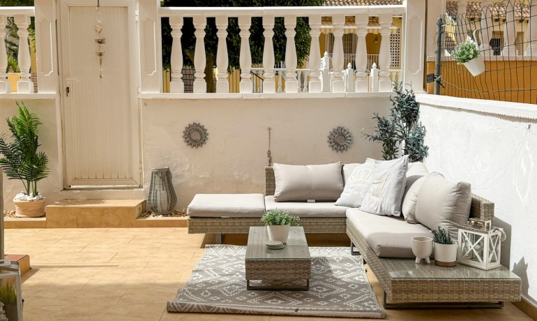 Herverkoop - Villa -
Orihuela Costa* - Orihuela Costa Alicante