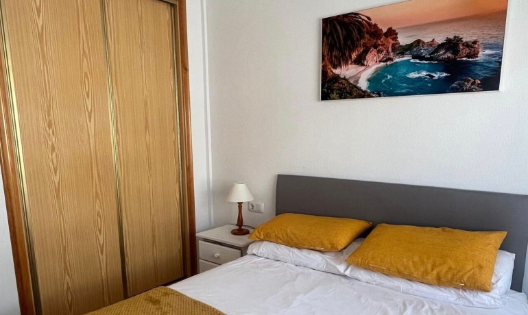 Venta - Apartamento / piso -
Algorfa