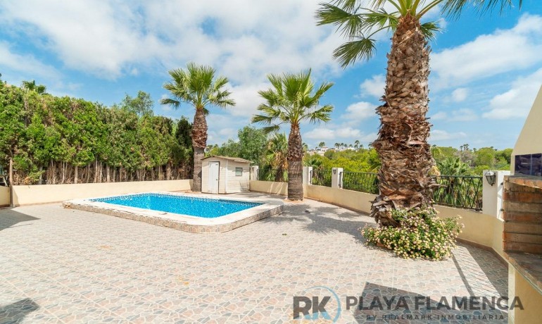 Herverkoop - Villa -
Orihuela Costa* - Villamartín-Las Filipinas