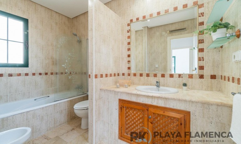 Herverkoop - Villa -
Orihuela Costa* - Villamartín-Las Filipinas