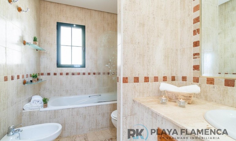 Herverkoop - Villa -
Orihuela Costa* - Villamartín-Las Filipinas