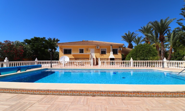 Herverkoop - Finca / Landgoed -
Catral* - Catral - Country