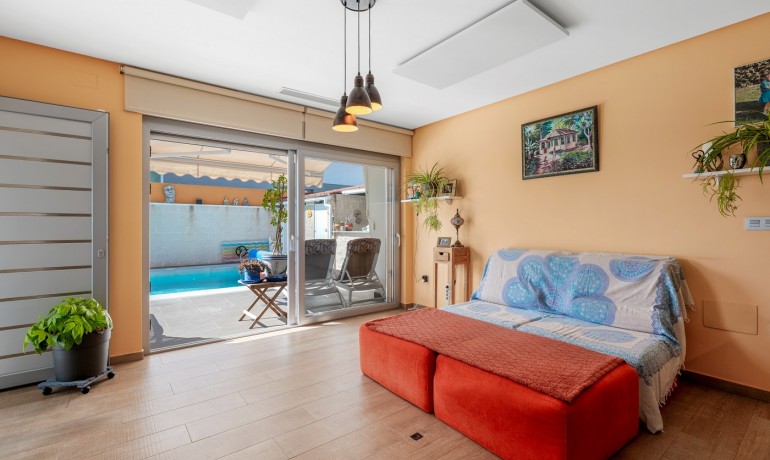 Revente - Villa -
Benijofar* - Benijofar