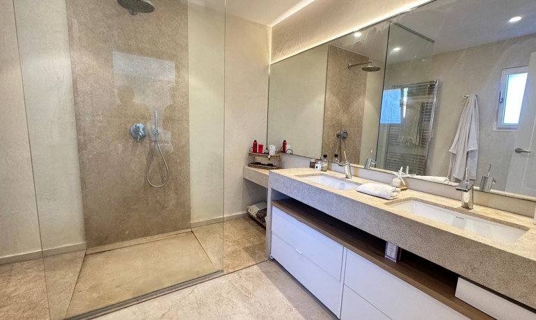 Herverkoop - Villa -
Costa de la Calma - Calvià