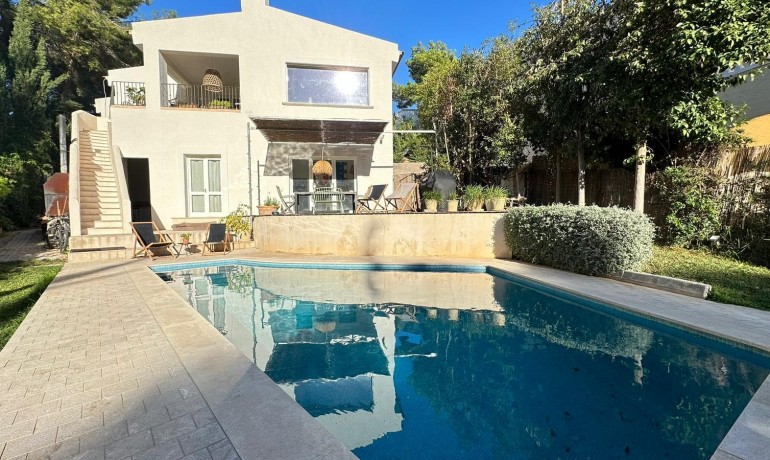 Herverkoop - Villa -
Costa de la Calma - Calvià