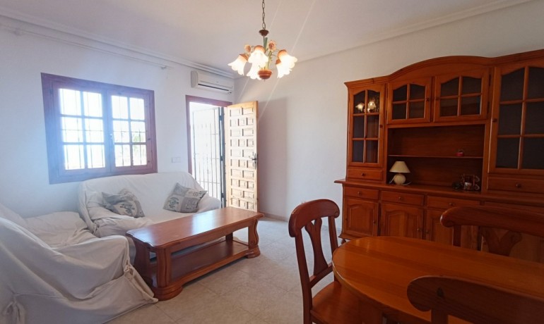 Revente - Appartement / Flat -
Torrevieja* - Torrevieja