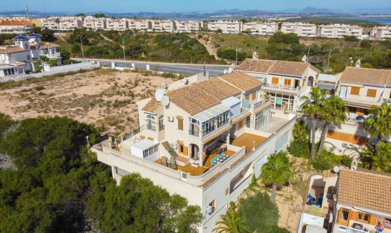 Revente - Appartement / Flat -
Torrevieja* - Torrevieja