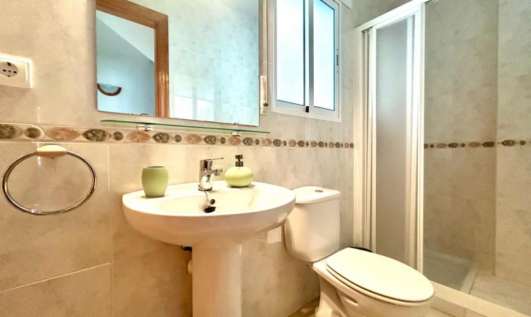 Herverkoop - Huis -
Orihuela Costa* - Campoamor