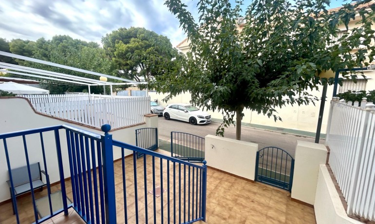 Herverkoop - Huis -
Orihuela Costa* - Campoamor