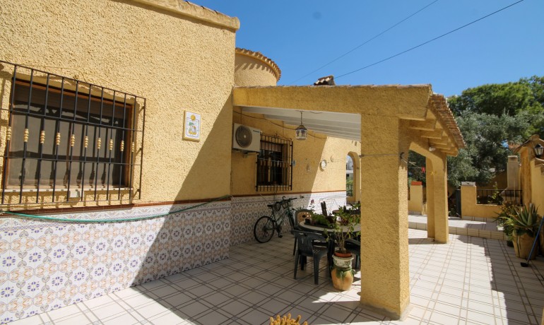 Herverkoop - Villa -
Orihuela Costa* - Orihuela Costa Alicante