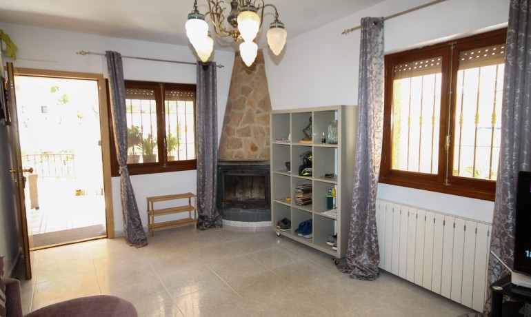 Herverkoop - Villa -
Orihuela Costa* - Orihuela Costa Alicante