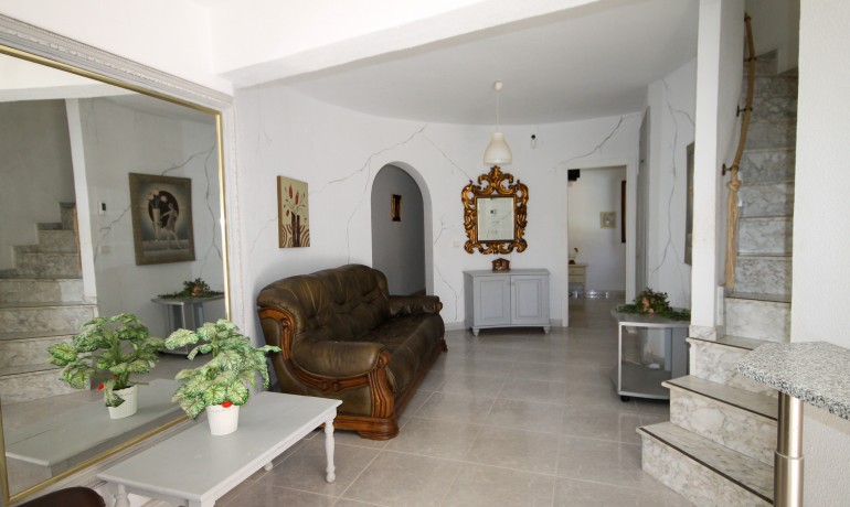 Herverkoop - Villa -
Orihuela Costa* - Orihuela Costa Alicante