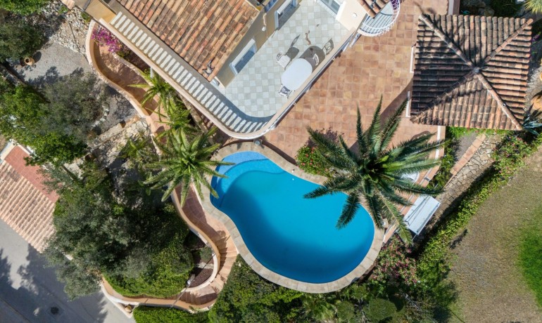 Herverkoop - Villa -
Port d'Andratx - Andratx