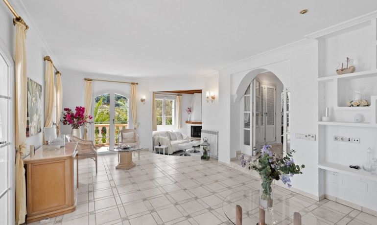 Herverkoop - Villa -
Port d'Andratx - Andratx