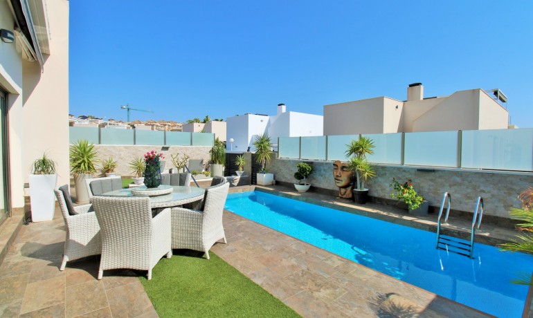 Venta - Villa -
Villamartin