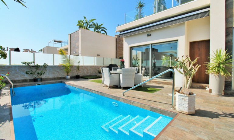 Venta - Villa -
Villamartin