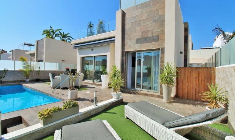 Venta - Villa -
Villamartin